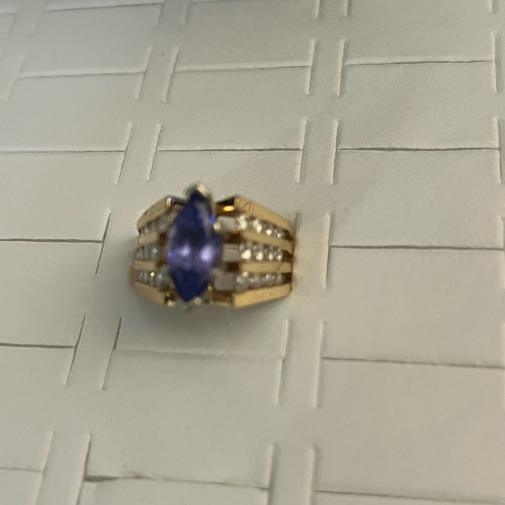 Tanzanite 1.5 ct Marquise and round .40 ct diamond ring size 7.5 14k gold - Picture 10 of 13